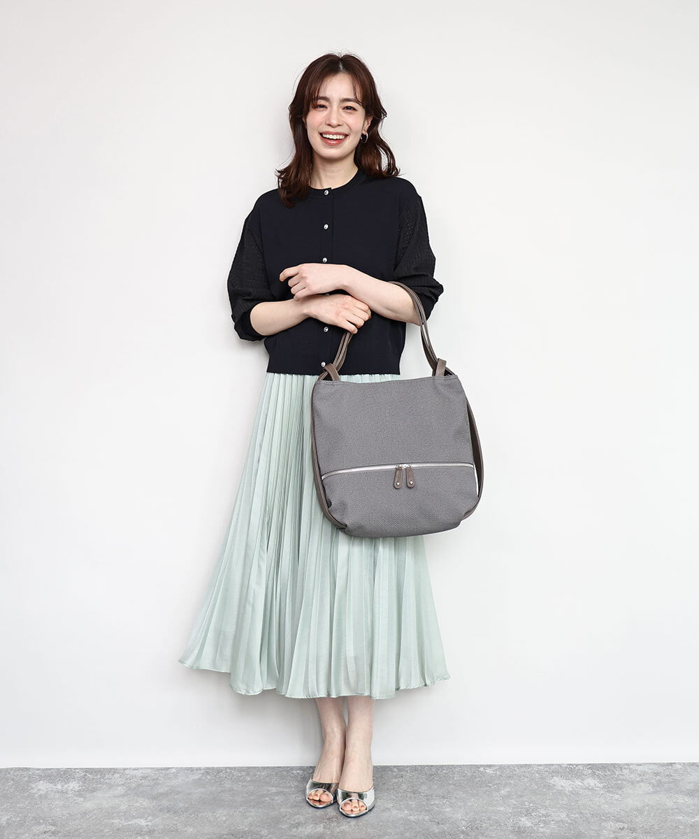 BKCGD05165 MK MICHEL KLEIN BAG(MK ミッシェルクラン バッグ) [2WAY/A4収納可]布帛風デザイン変形トートバッグ ネイビー