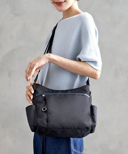 BKRAD94160 MK MICHEL KLEIN BAG [500g以下の軽量]アクセントレザーショルダーバッグ