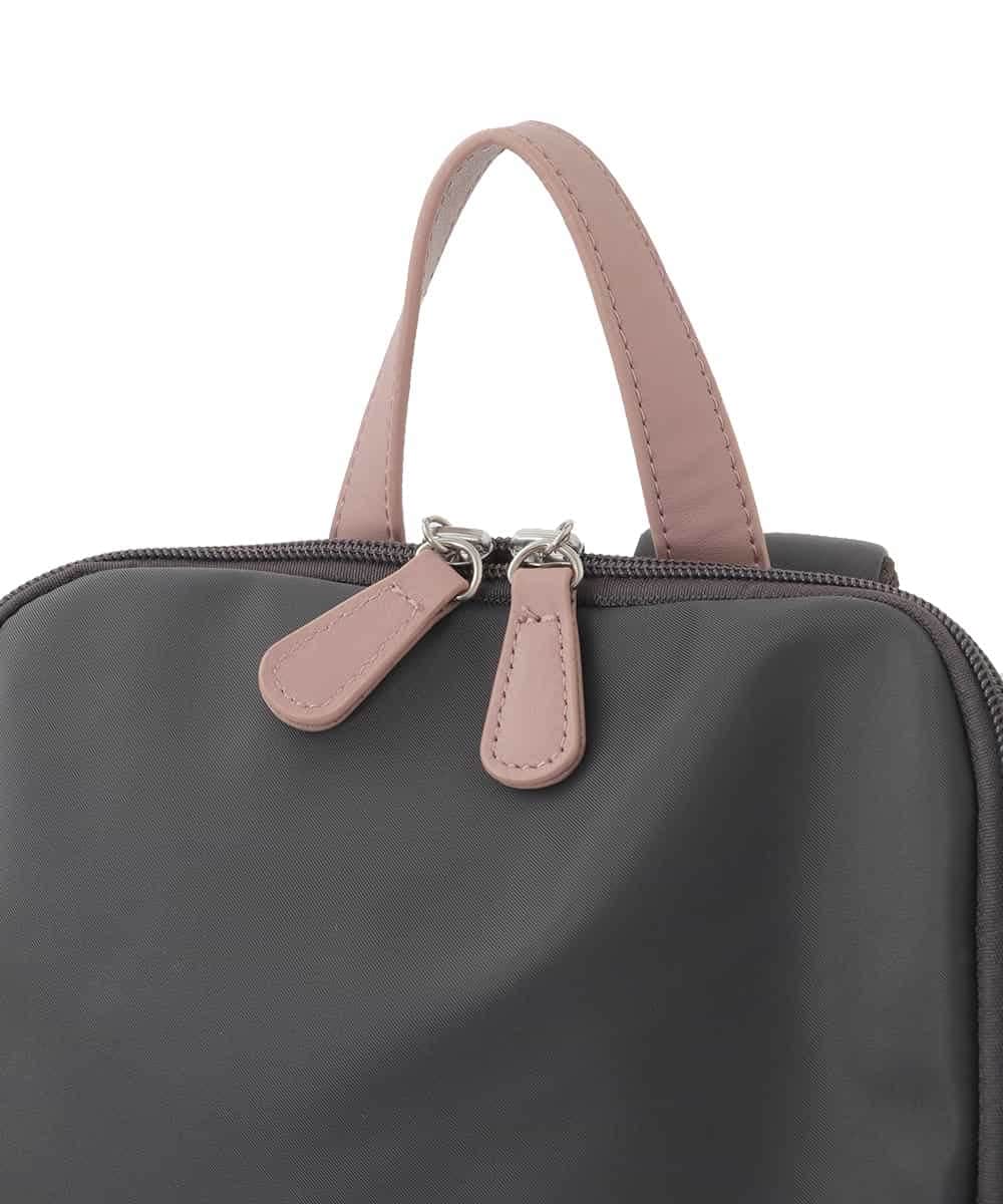 BKRAD96170 MK MICHEL KLEIN BAG(MK ミッシェルクラン バッグ) [撥水/A4収納可]スクエアデザインバックパック グレージュ×ベージュ