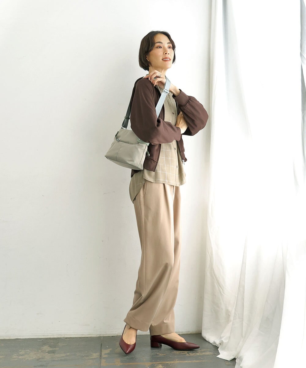 BKRAG91140 MK MICHEL KLEIN BAG(MK ミッシェルクラン バッグ) [撥水/軽量]アクセントレザーコンパクトショルダーバッグ ベージュ×グリーン