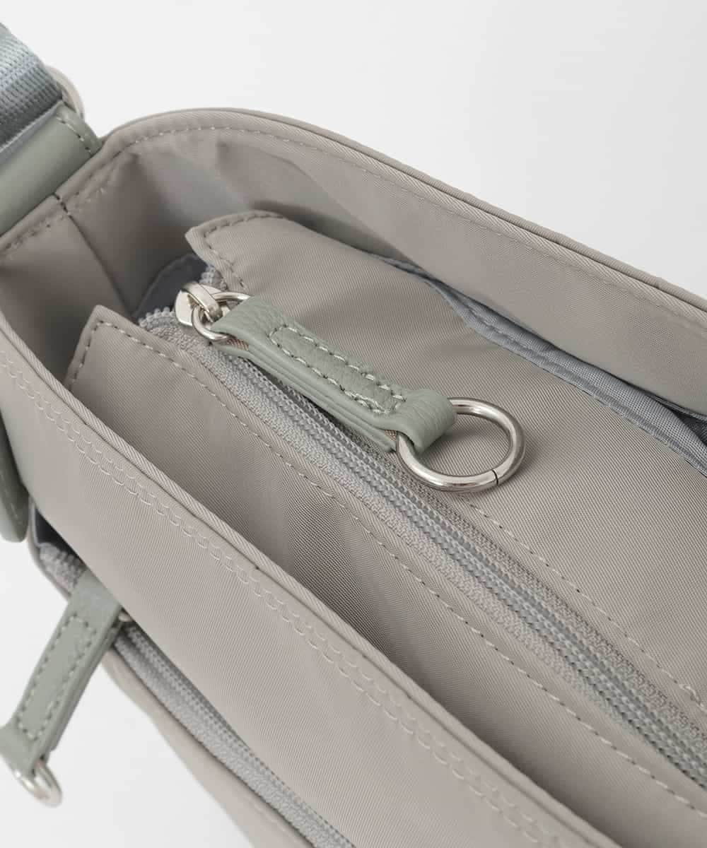 BKRAG91140 MK MICHEL KLEIN BAG(MK ミッシェルクラン バッグ) [撥水/軽量]アクセントレザーコンパクトショルダーバッグ ベージュ×グリーン