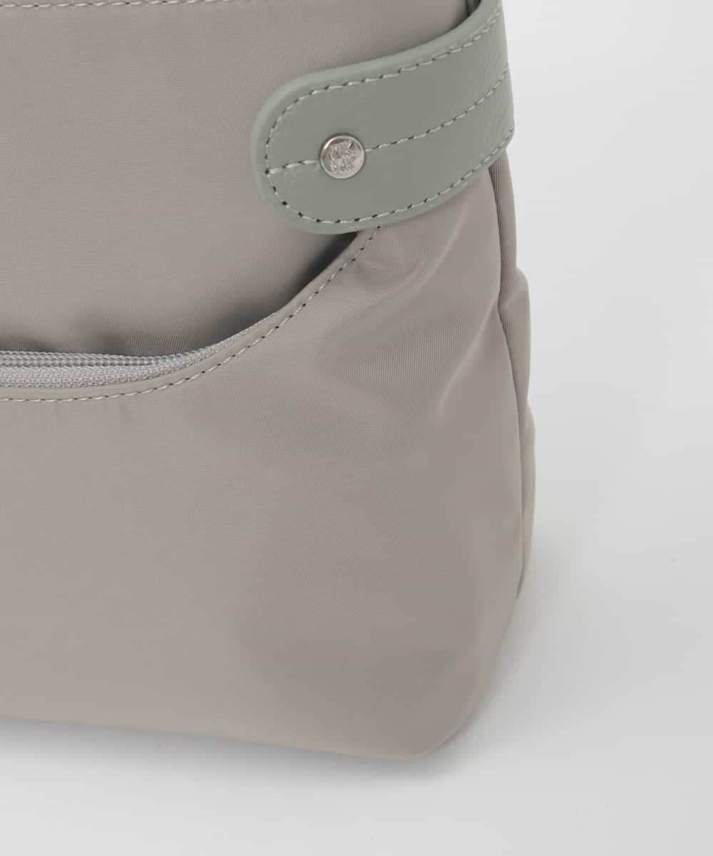 BKRAG91140 MK MICHEL KLEIN BAG(MK ミッシェルクラン バッグ) [撥水/軽量]アクセントレザーコンパクトショルダーバッグ ベージュ×グリーン