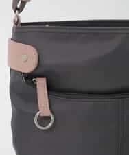 BKRAG91140 MK MICHEL KLEIN BAG(MK ミッシェルクラン バッグ) [撥水/軽量]アクセントレザーコンパクトショルダーバッグ ベージュ×グリーン