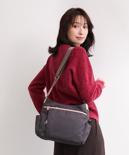 BKRAG94160 MK MICHEL KLEIN BAG [撥水/軽量]アクセントレザーショルダーバッグ