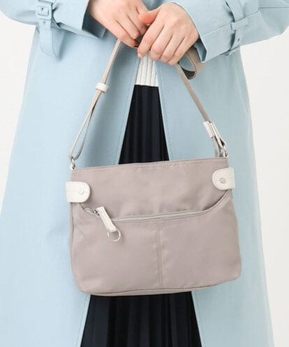 BKRGD91135 MK MICHEL KLEIN BAG [撥水/軽量]アクセントレザーコンパクトショルダーバッグ