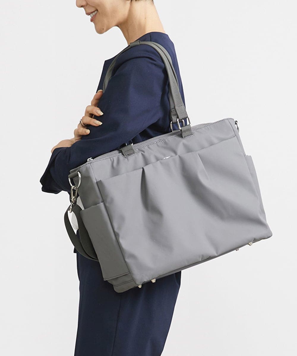 BPBEV21220 MK MICHEL KLEIN BAG(MK ミッシェルクラン バッグ) [AGS搭載/A4収納可]機能性スクエアトートバッグ グレー