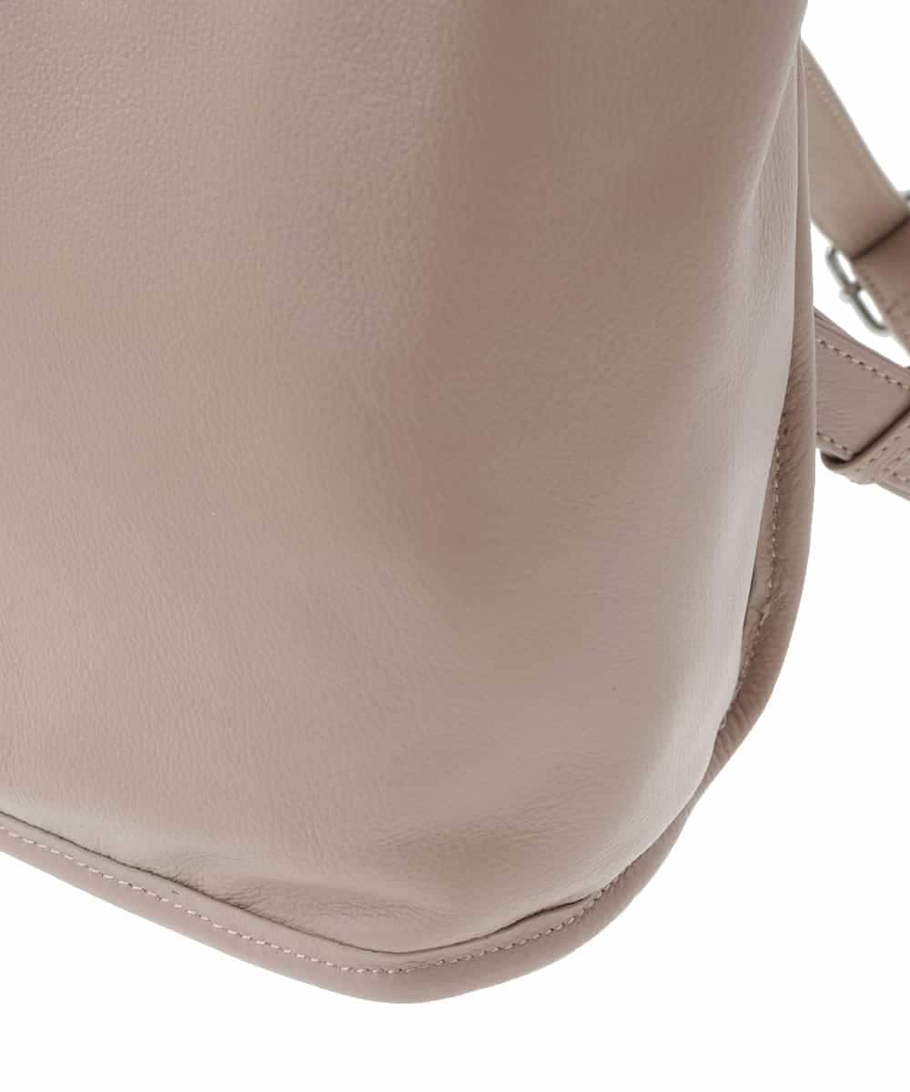 BPKAV02280 MK MICHEL KLEIN BAG(MK ミッシェルクラン バッグ) [A4収納可]レザースクエアデザインリュック ベージュ