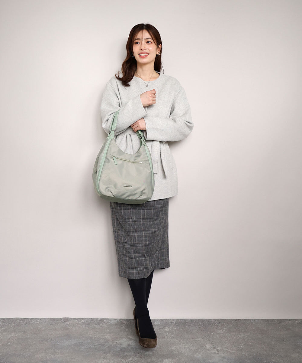 BPRAG11150 MK MICHEL KLEIN BAG(MK ミッシェルクラン バッグ) [2WAY]異素材ジョイントラウンドナイロントート グレージュ×ライトグリーン