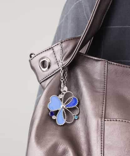 BPSAJ08035 MK MICHEL KLEIN BAG 透かしフラワーモチーフチャーム