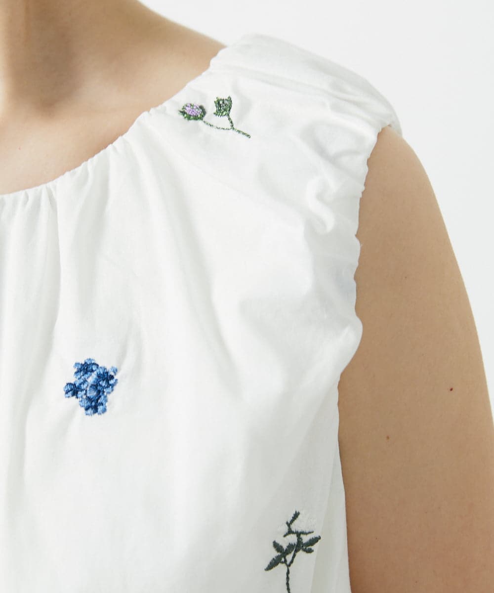 CTBID01060 TONEA(トネア) フラワー刺繍 バルーンノースリーブブラウス ホワイト