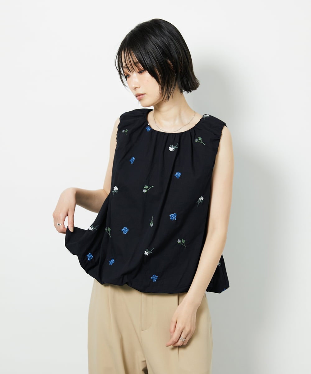 CTBID01060 TONEA(トネア) フラワー刺繍 バルーンノースリーブブラウス ホワイト