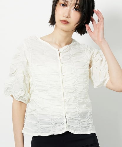 CTBID05060 TONEA シャーリングブラウス