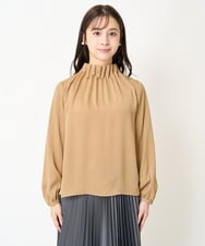 F1BAA45170 MK MICHEL KLEIN(小さいサイズ)(メゾン ドゥ サンク) 【小さいサイズ】スタンドネックデザインブラウス（長袖）/洗える キャメル