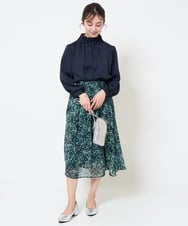 F1BGA32150 MK MICHEL KLEIN(小さいサイズ)(メゾン ドゥ サンク) 【小さいサイズ】スタンドネックデザインサテンブラウス/洗える/セットアップ対応 ネイビー