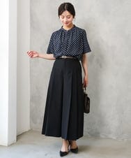 F1BGD51150 MK MICHEL KLEIN(小さいサイズ)(メゾン ドゥ サンク) 【小さいサイズ】[UVカット/接触冷感/洗濯機で洗える]フレアスリーブ幾何柄ブラウス ネイビー