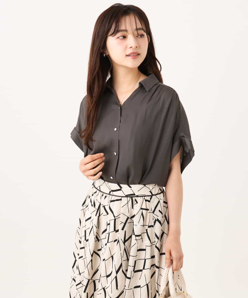F1BGD68140 MK MICHEL KLEIN(小さいサイズ)(メゾン ドゥ サンク) 【小さいサイズ】[瞬美シリーズ/UVカット/接触冷感/洗える]メタル釦デザイン サテン地ブラウス ラベンダー