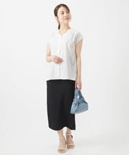 F1BIV14110 MK MICHEL KLEIN(小さいサイズ)(メゾン ドゥ サンク) 【小さいサイズ】キーネックコットンブラウス/洗える ライトブルー