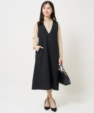 F1EGA35210 MK MICHEL KLEIN(小さいサイズ)(メゾン ドゥ サンク) 【小さいサイズ】リネンライクVネックジャンパースカート/洗える ベージュ