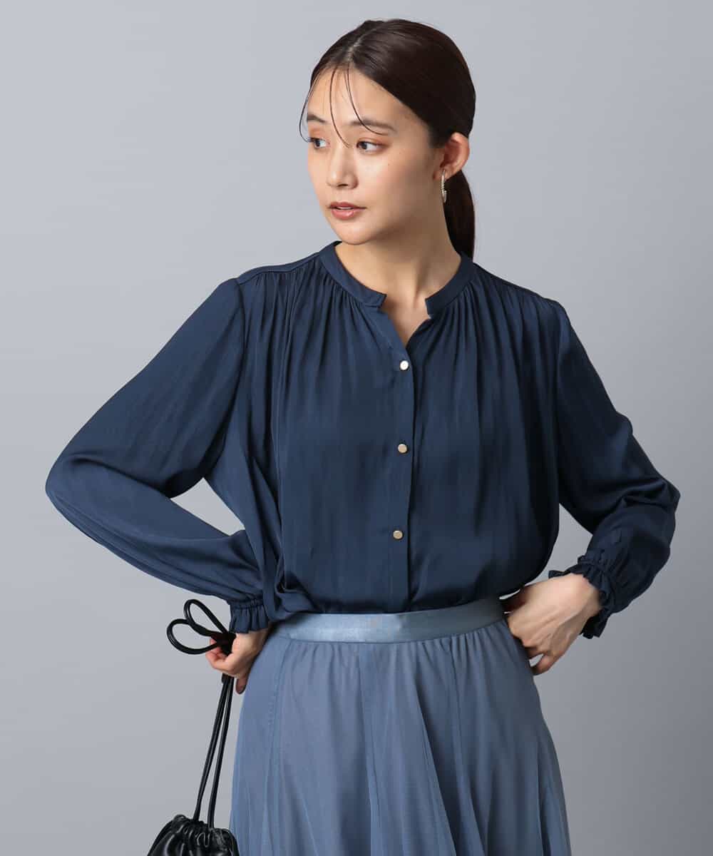 FKBAD32130 MK MICHEL KLEIN(MK ミッシェルクラン) 起毛サテン スキッパーデザインブラウス/洗える ネイビー