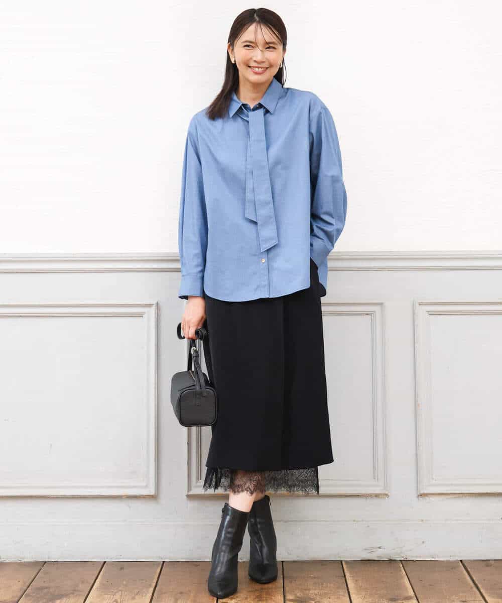 FKBAG56160 MK MICHEL KLEIN(MK ミッシェルクラン) [洗える]ボウタイ付きデニムライクシャツブラウス ライトブルー（デニム調）