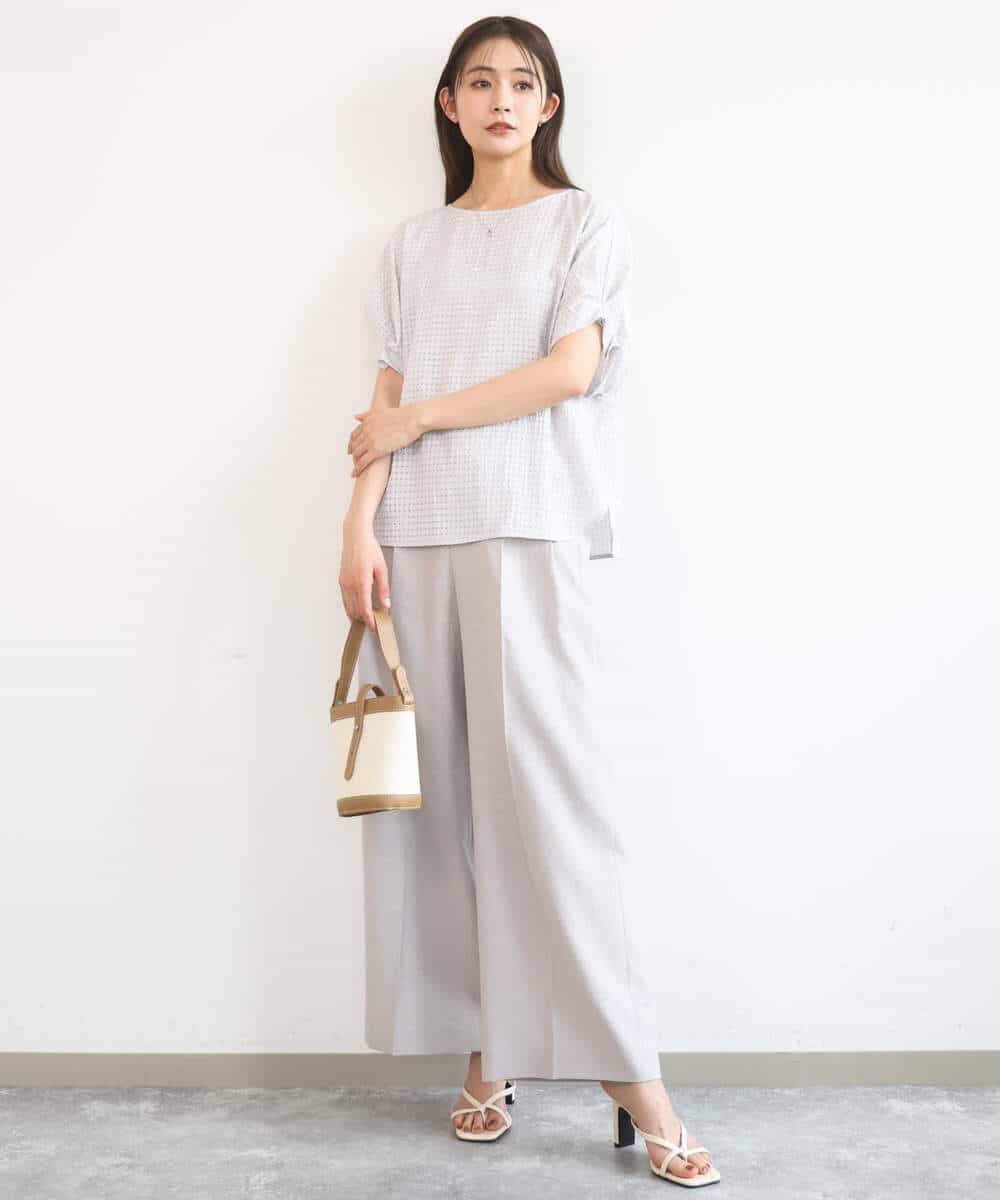 FKBGD45160 MK MICHEL KLEIN(MK ミッシェルクラン) [洗える]シアーチェック柄タックスリーブブラウス ライトグレー