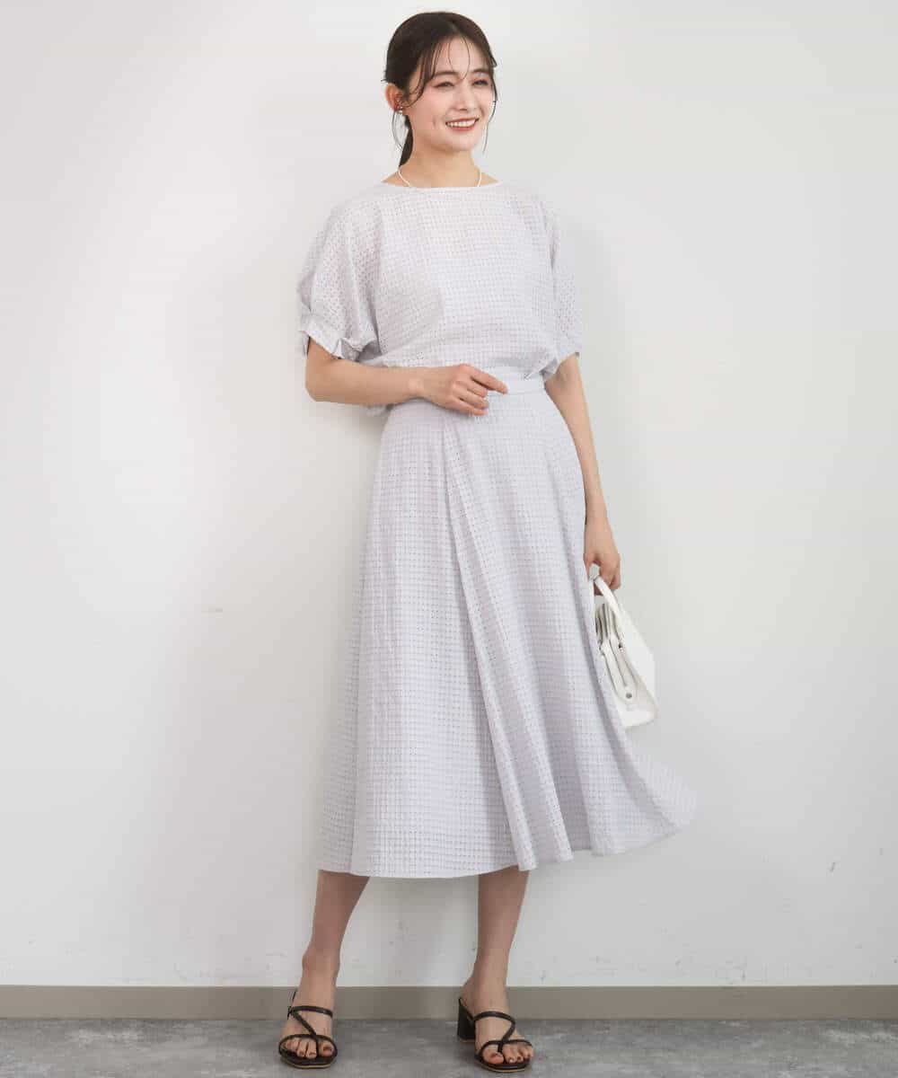 FKBGD45160 MK MICHEL KLEIN(MK ミッシェルクラン) [洗える]シアーチェック柄タックスリーブブラウス ライトグレー