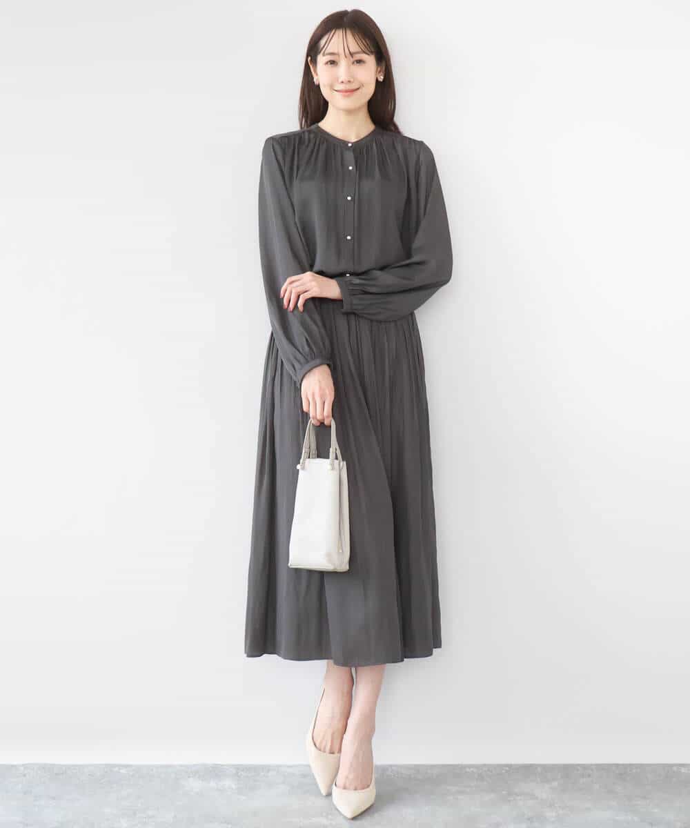 FKHGD35150 MK MICHEL KLEIN(MK ミッシェルクラン) [瞬美シリーズ/UVカット/洗える]サテンプリーツスカート ダークグレー