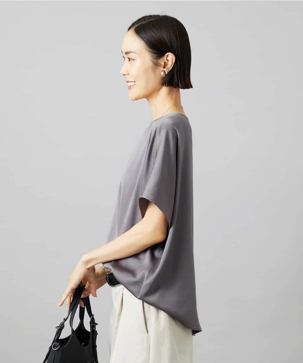 FMBHD02170 MICHEL KLEIN(ミッシェルクラン) [セットアップ対応]Vネックサテンオーバーブラウス ベージュ