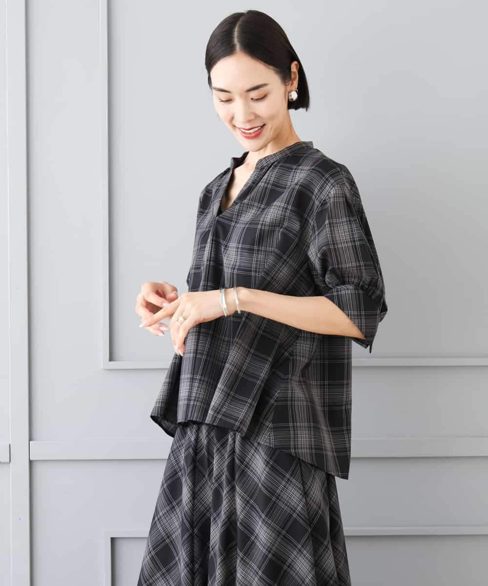 FMBJD05280 MICHEL KLEIN(ミッシェルクラン) [セットアップ対応]シアーチェックフレアブラウス ブラック