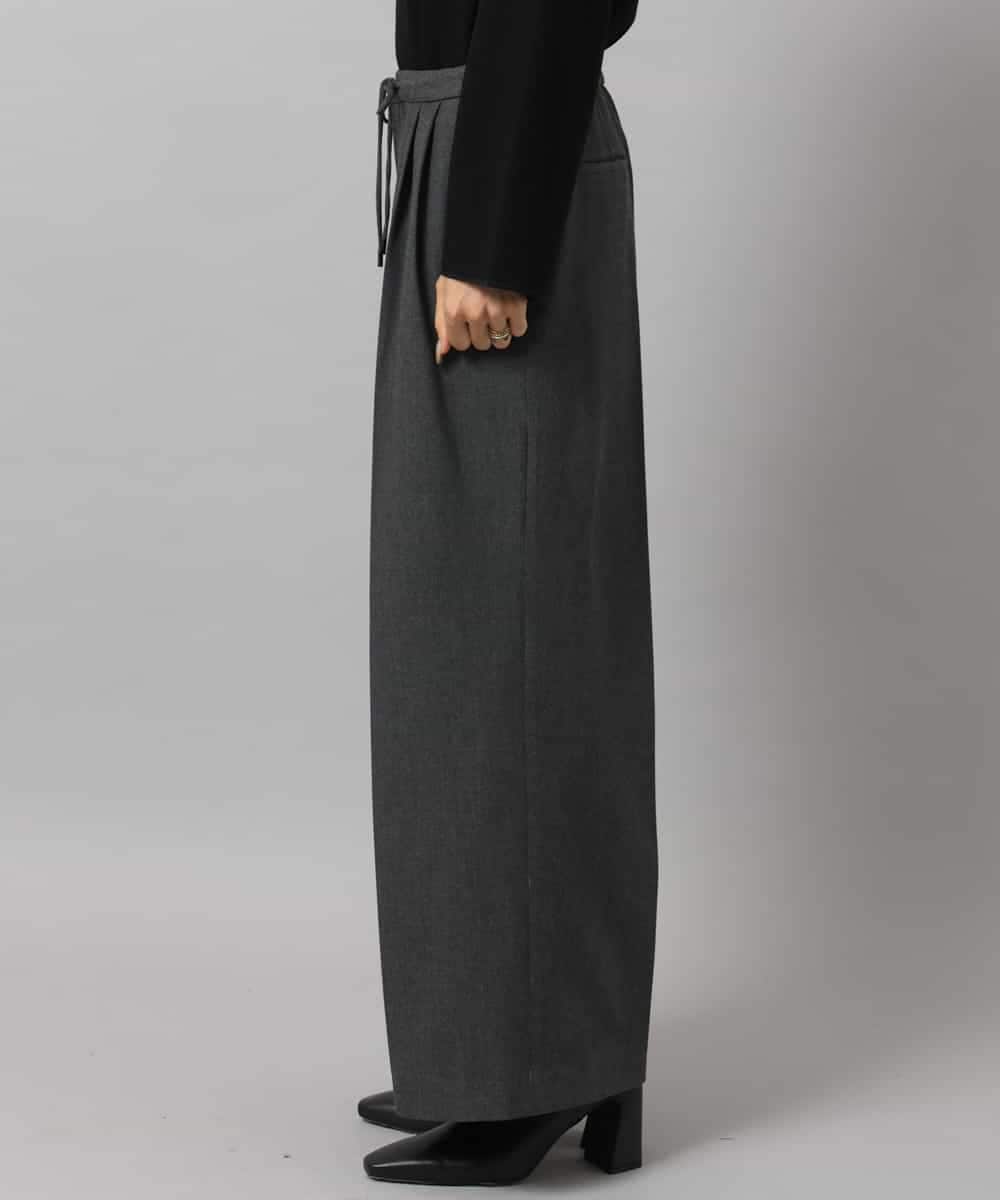 FMLAG40260 MICHEL KLEIN(ミッシェルクラン) センタープレスワイドパンツ グレー