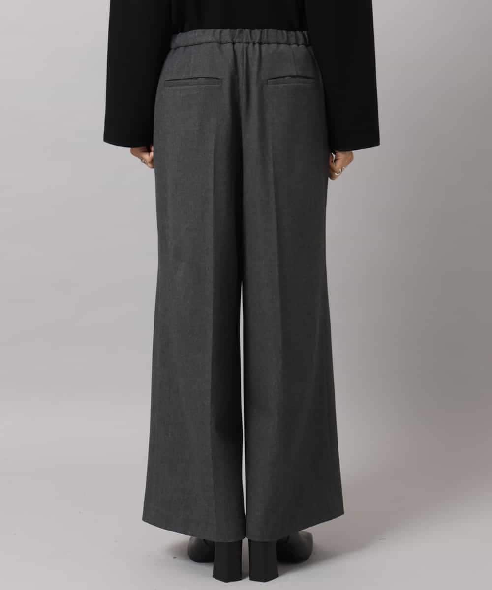 FMLAG40260 MICHEL KLEIN(ミッシェルクラン) センタープレスワイドパンツ グレー