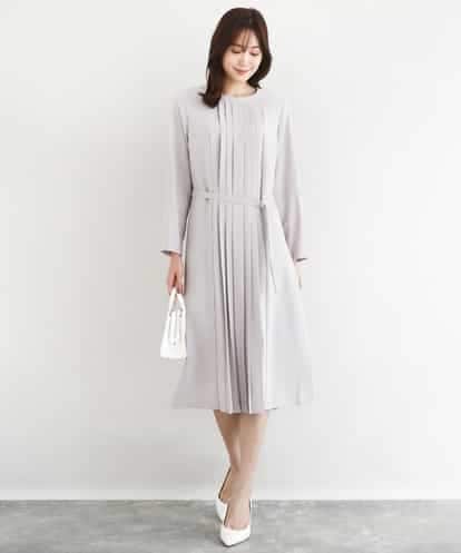 FUEDD03230 MK MICHEL KLEIN [洗える]サテンジョーゼット プリーツワンピース
