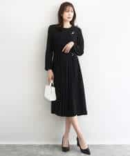 FUEDD03230 MK MICHEL KLEIN(MK ミッシェルクラン) [洗える]サテンジョーゼット プリーツワンピース ライトグレー