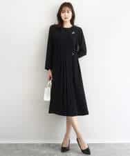 FUEDD03230 MK MICHEL KLEIN(MK ミッシェルクラン) [洗える]サテンジョーゼット プリーツワンピース ライトグレー