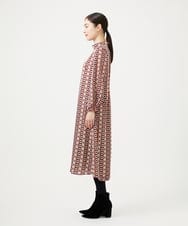 GBECD01700 Sybilla(シビラ) ジオメトリックオパールハイネックドレス レッド系