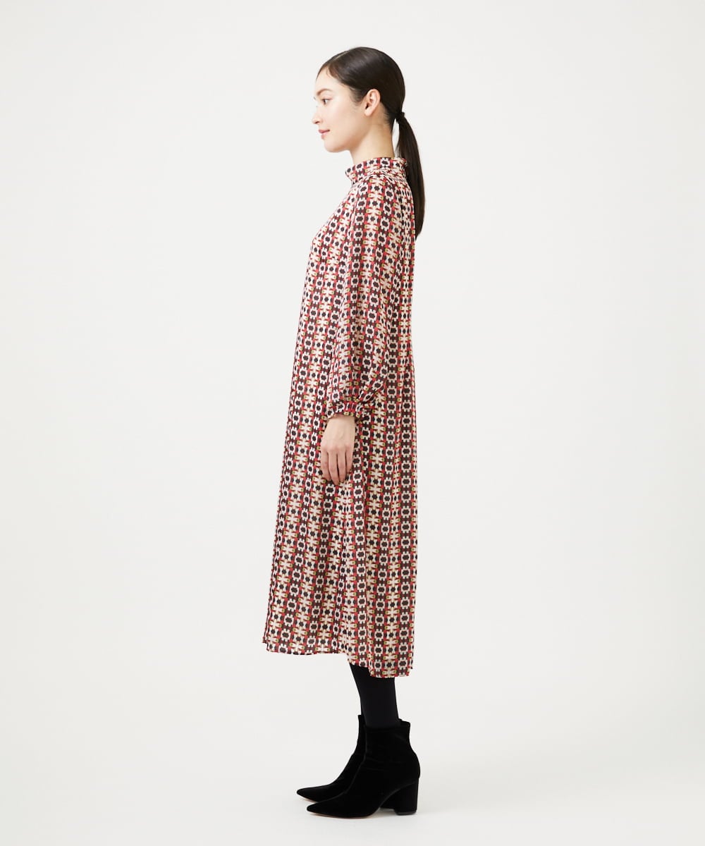 GBECD01700 Sybilla(シビラ) ジオメトリックオパールハイネックドレス レッド系