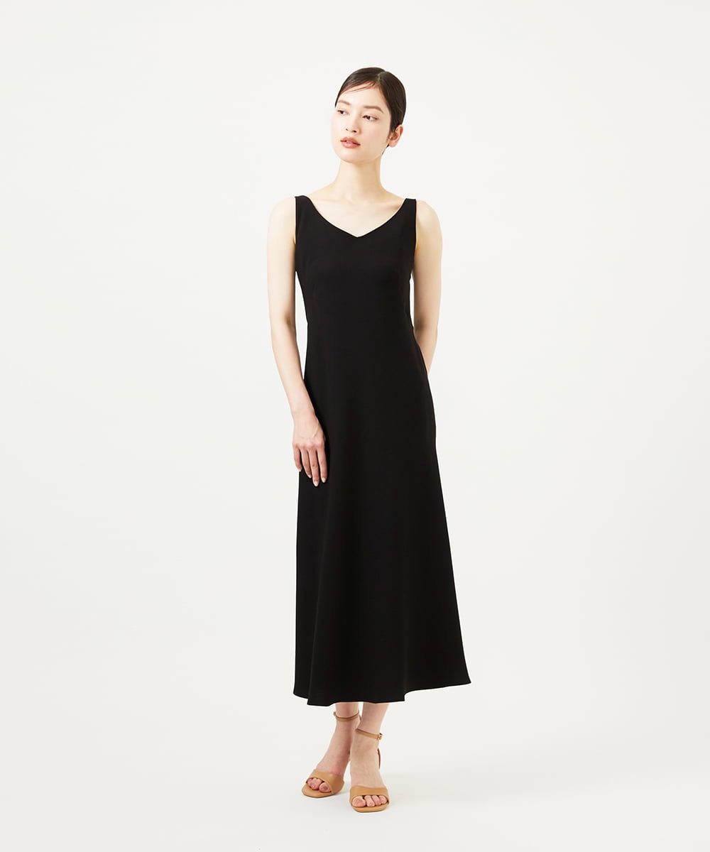 GBEJA04800 Sybilla(シビラ) Vネックロングドレス ブラック