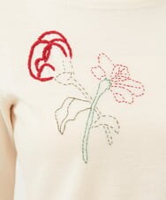 GBFAD34500 Sybilla(シビラ) ステッチフラワー刺繍プルオーバー アイボリー