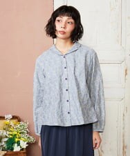 GJBDE41240 Jocomomola(ホコモモラ) フラワースカラップ総刺繍ブラウス ライトブルー