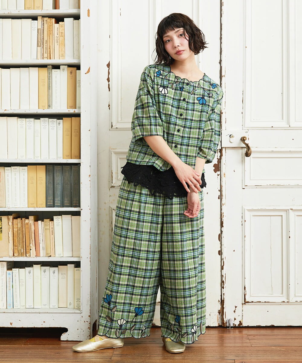 GJBGE02220 Jocomomola(ホコモモラ) Dulcinea チェックフラワースカラップ刺繍ブラウス グリーン×ブルー