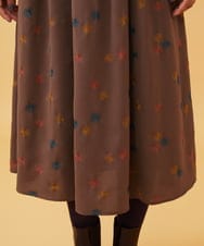 GJEAD50350 Jocomomola(ホコモモラ) Estrella ハイネックフラワー刺繍ワンピース ブラウン