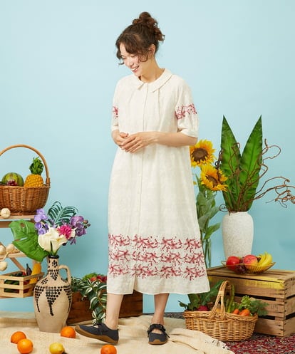 GJEHD32280 Jocomomola Sendero de flores フラワー刺繍シャツワンピース