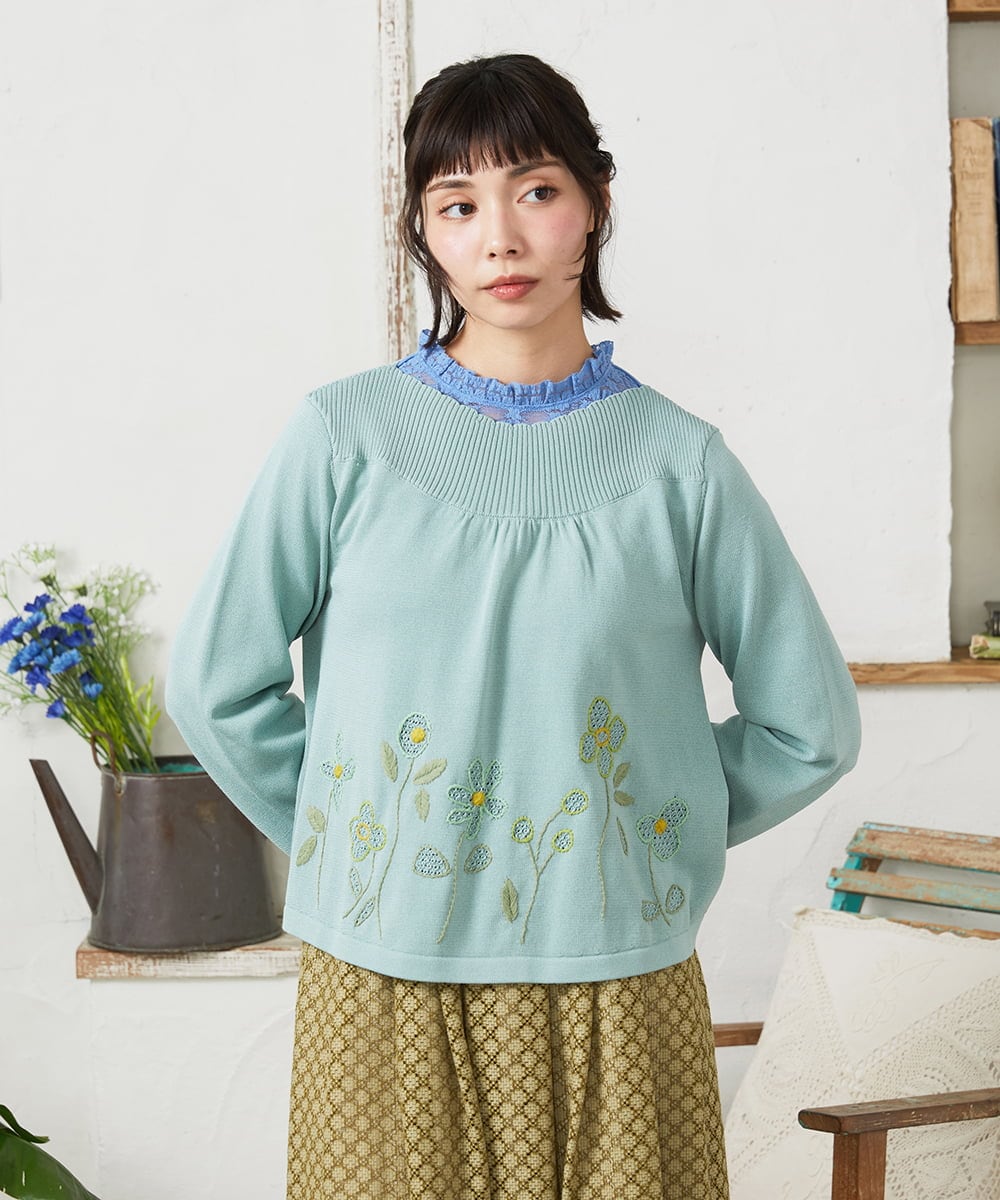 GJFFD50220 Jocomomola(ホコモモラ) El Rucio フラワー刺繍ニットプルオーバー ライトブルー