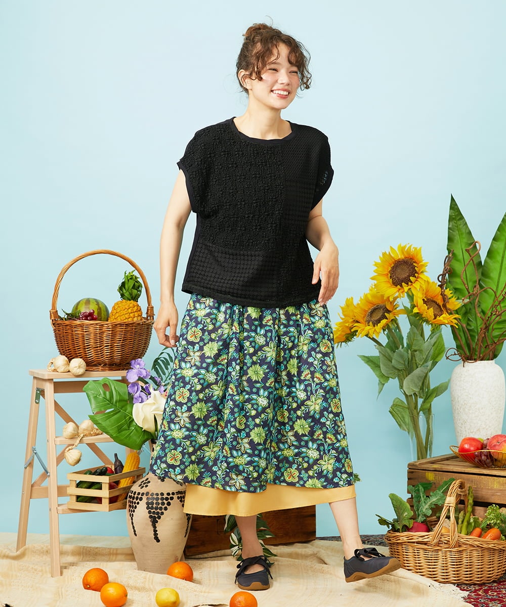 GJHHD01220 Jocomomola(ホコモモラ) Verano en La Mancha フラワープリントスカート ネイビー