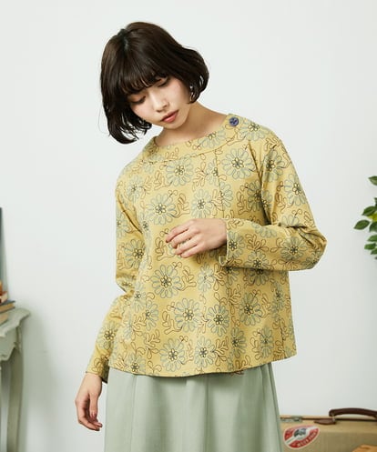 GJKDD30220 Jocomomola Crisantemo curvo フラワー総刺繡カットソー