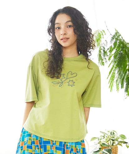 GJKGA38140  Salida コットン天竺チェーン刺繍Tシャツ