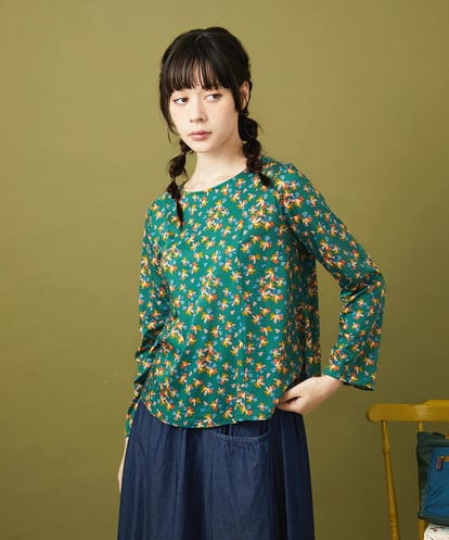 GJKJB42160  Petalo フラワープリントカットソー
