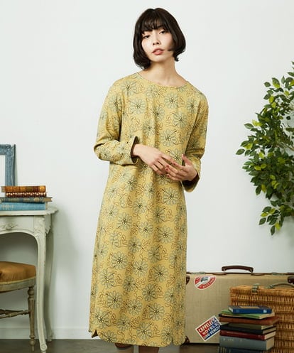 GJPDD30300  Crisantemo curvo フラワー総刺繍ワンピース