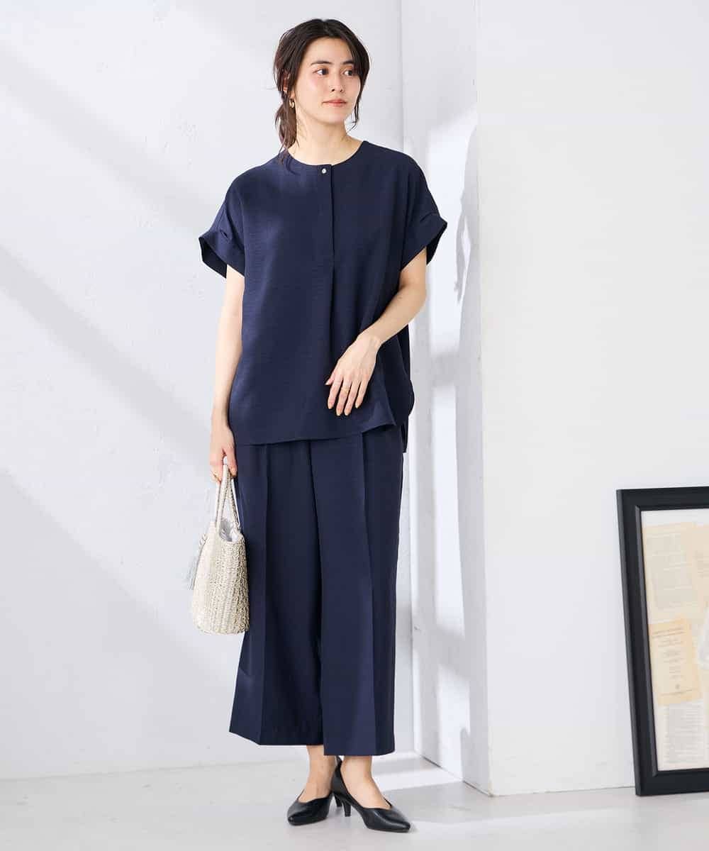 K2BHD06044 a.v.v(アー・ヴェ・ヴェ) 【接触冷感/UVカット】リネンライククルーネックブラウス【セットアップ対応/アンチピリング】 ネイビー