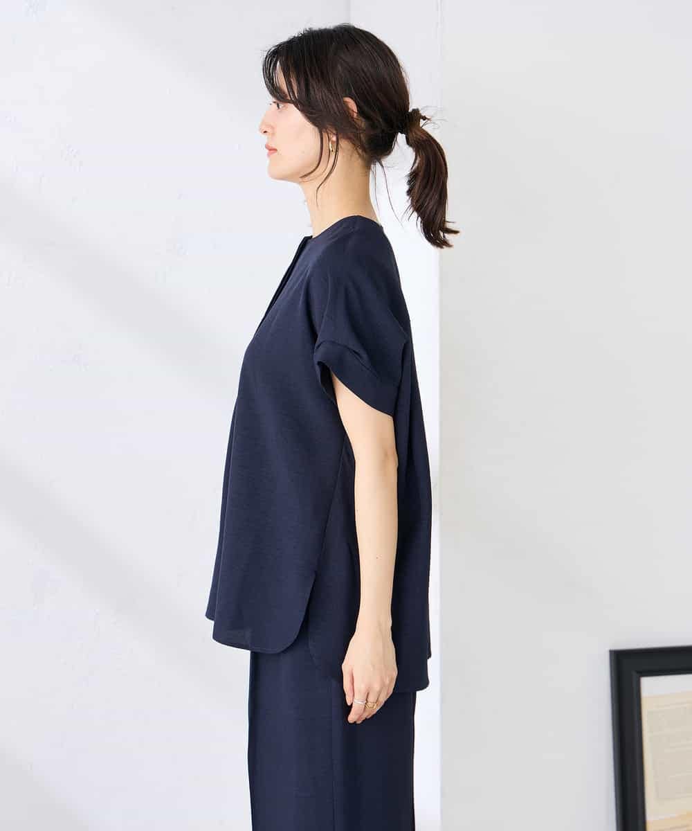 K2BHD06044 a.v.v(アー・ヴェ・ヴェ) 【接触冷感/UVカット】リネンライククルーネックブラウス【セットアップ対応/アンチピリング】 ネイビー